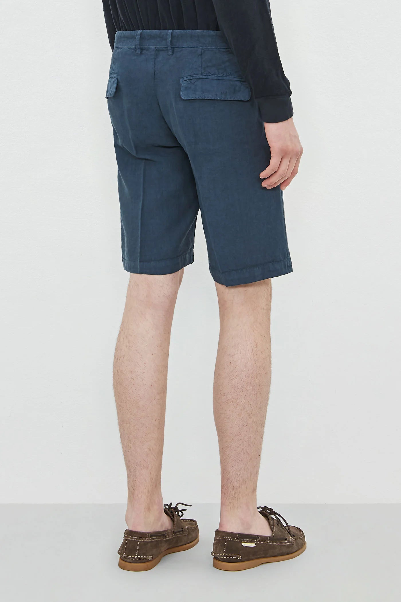 ALACCIA Linen Bermuda Shorts