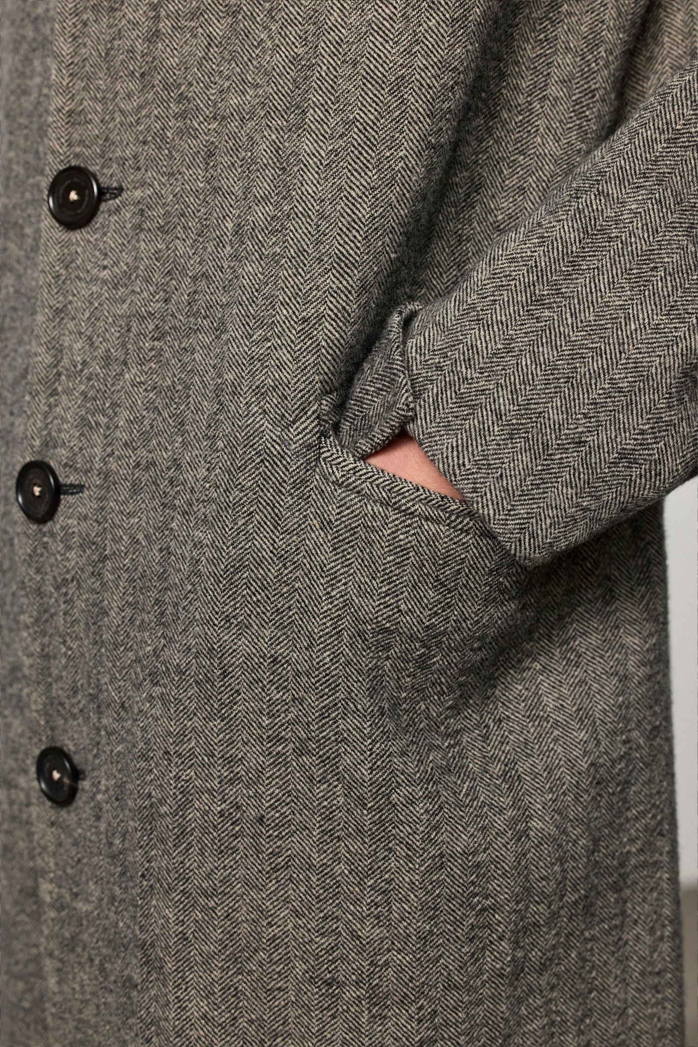 AUSTIN Virgin Wool Single-Breasted Coat