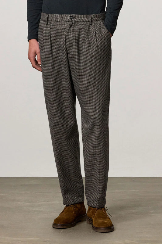 STAN Cotton Houndstooth Trousers